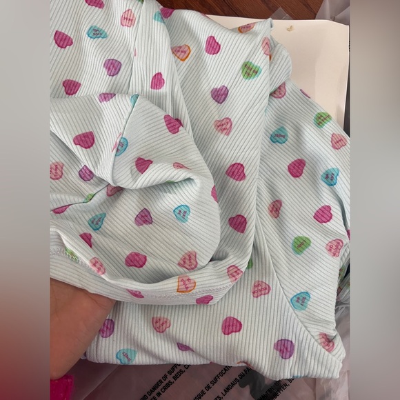 SKIMS Women's Heart Print Pajama Set S - Picture 7 of 11